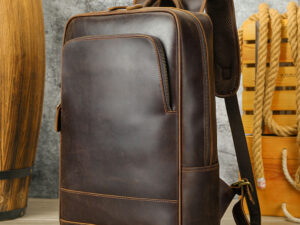 Designer Vintage Men Crazy Horse Leather Laptop Backpacks Leather Rucksack Men Genuine Leather Backpack