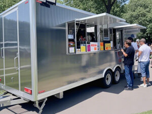 26ft Fiberglass Food Truck Hot Dog Cart Fast Food Mobile Kitchen Trailer Candy Chips Service Stainless Steel Frame Rust
