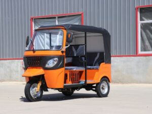 Factory Direct Sales Three Wheel Tuk Tuk Gasoline Tricycle Rcycle Petrol Engine Gasoline Tricycle Taxi
