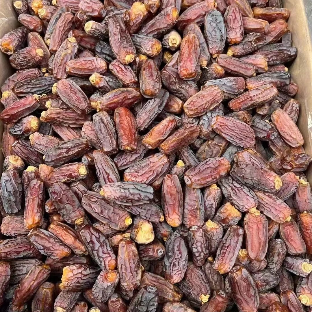 High Quality Organic Natural Sweet Medjool Dates Bulk AD Fresh Whole Brine Preserved Healthy Food 25kg - Image 1