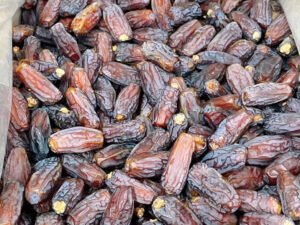 High Quality Organic Natural Sweet Medjool Dates Bulk AD Fresh Whole Brine Preserved Healthy Food 25kg - Image 2